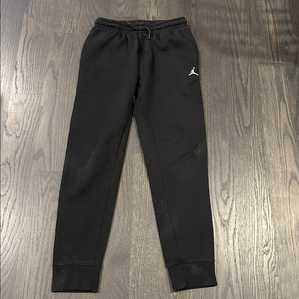 Jordan Boys Black Sweatpants Size YL
Worn 1x